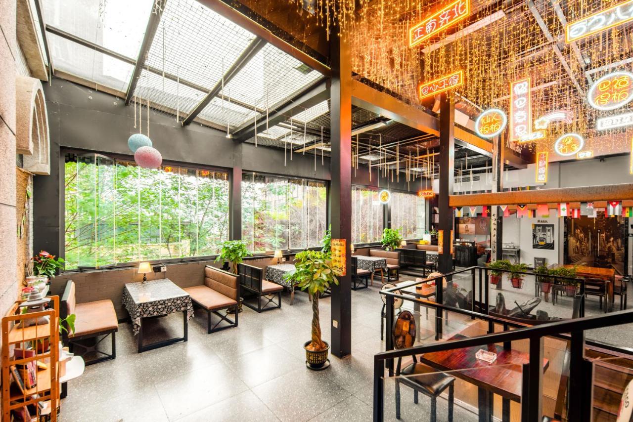 Riverside International Youth Hostel阅江老院青年旅舍 Csungking Kültér fotó